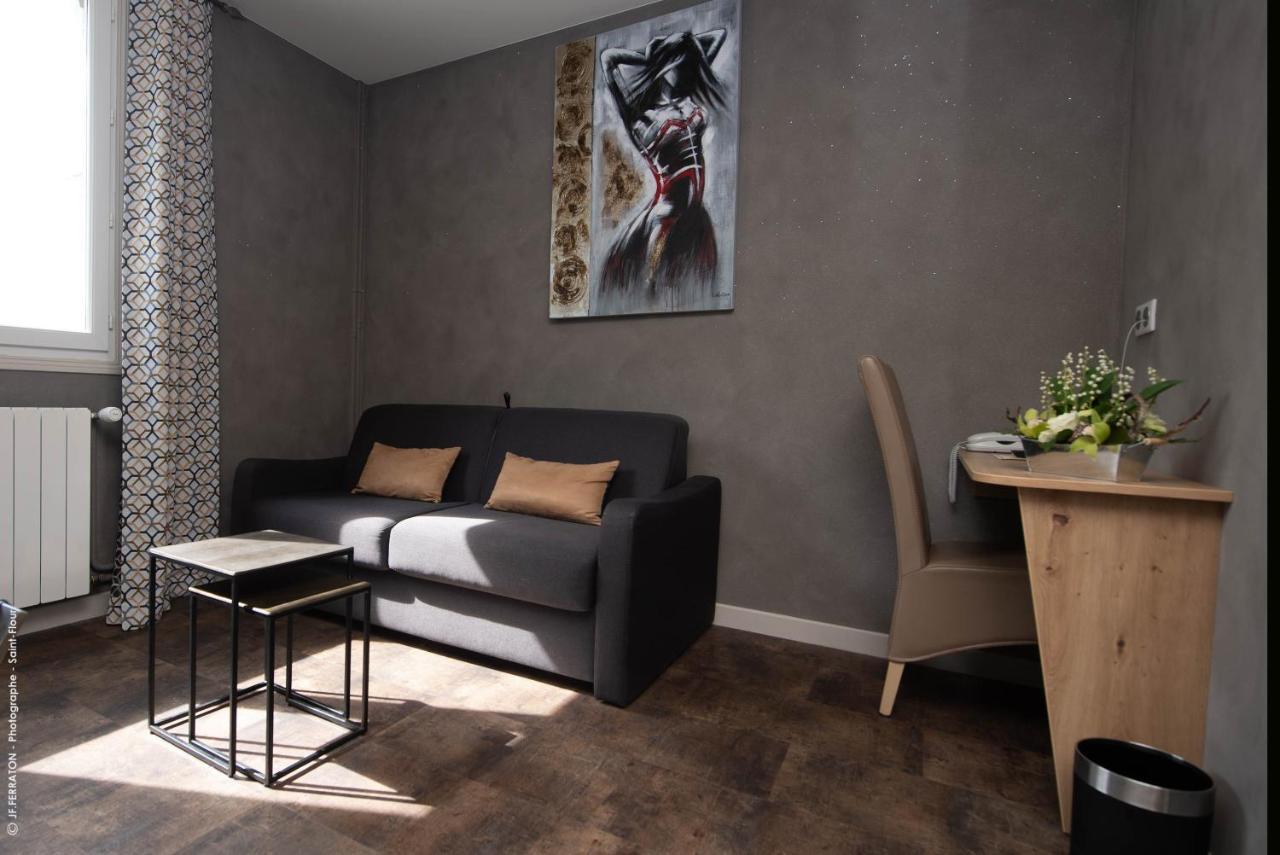 Logis Hotel Beau Site Loubaresse  Екстер'єр фото