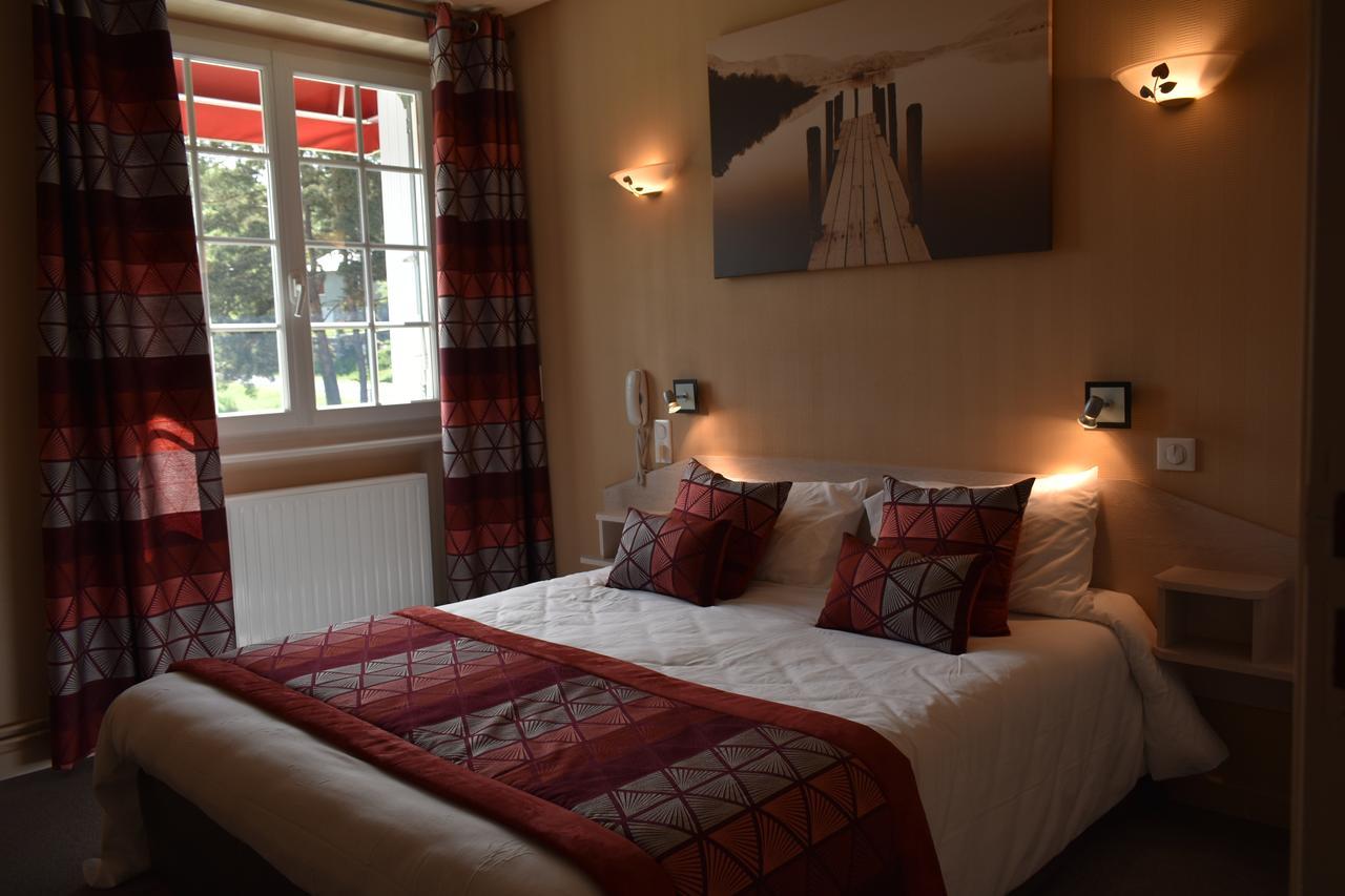 Logis Hotel Beau Site Loubaresse  Екстер'єр фото