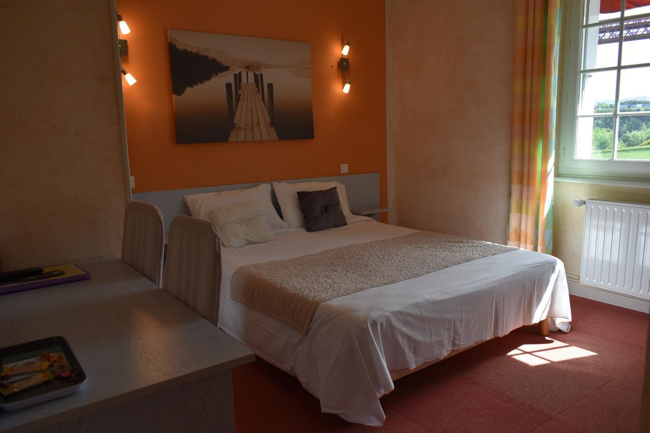 Logis Hotel Beau Site Loubaresse  Екстер'єр фото